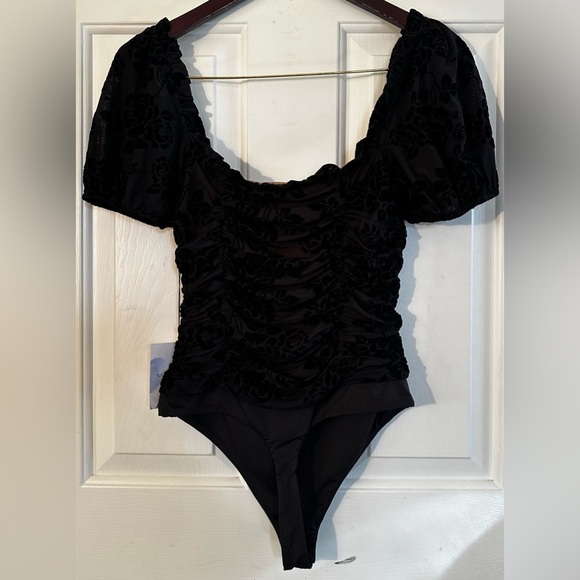 MARJORELLE Revolve S BK CHEEKY Julius Velvet Burnout Thong Bodysuit Puff Sleeve - Picture 5 of 11